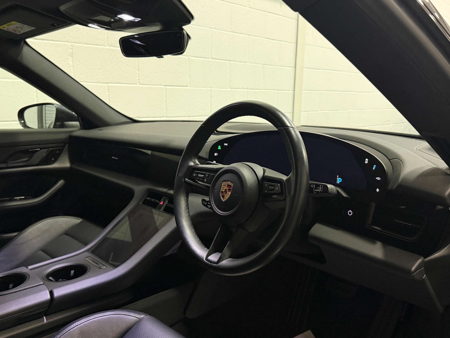 Used Porsche Taycan 2020 for sale - 77413344: Photo 15