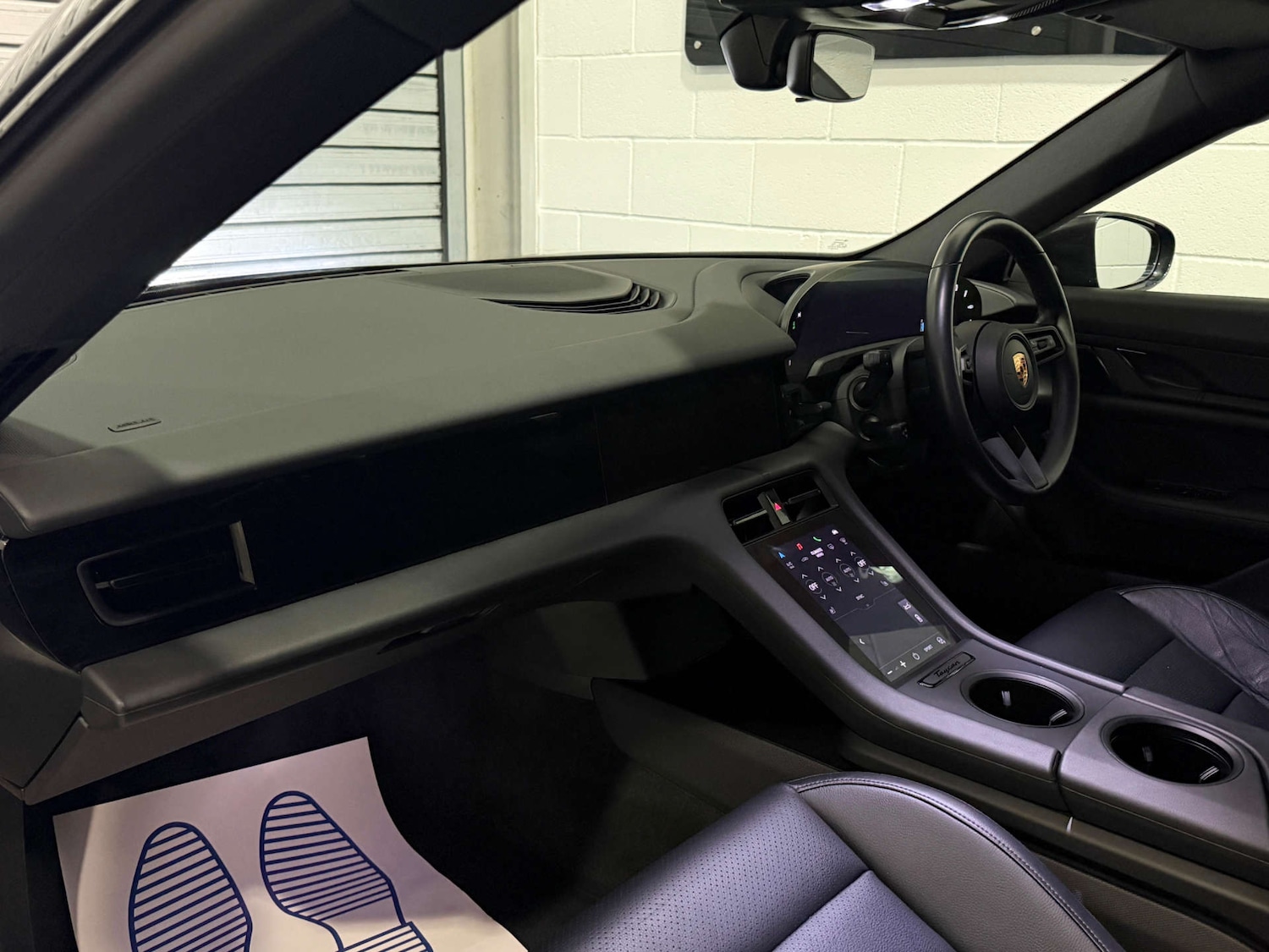 Used Porsche Taycan 2020 for sale - 77413344: Photo 17