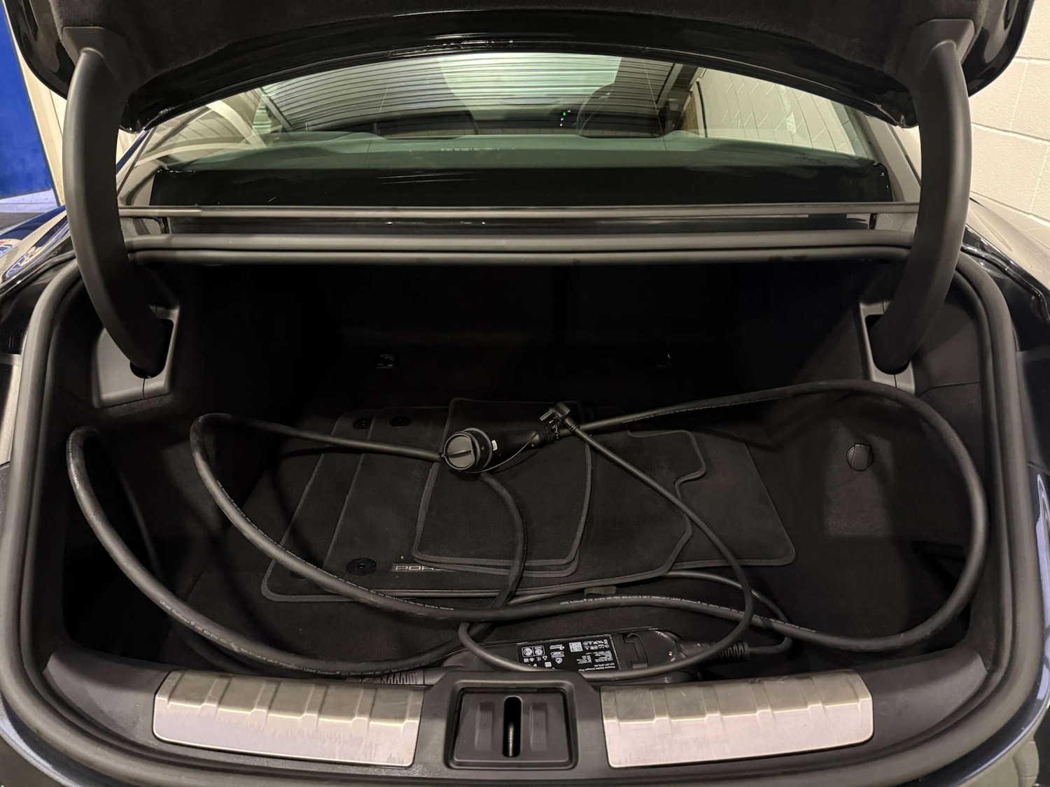 Used Porsche Taycan 2020 for sale - 77413344: Photo 23