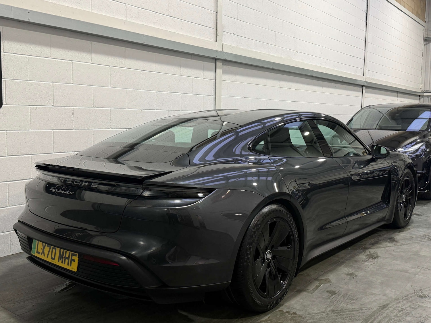 Used Porsche Taycan 2020 for sale - 77413344: Photo 6