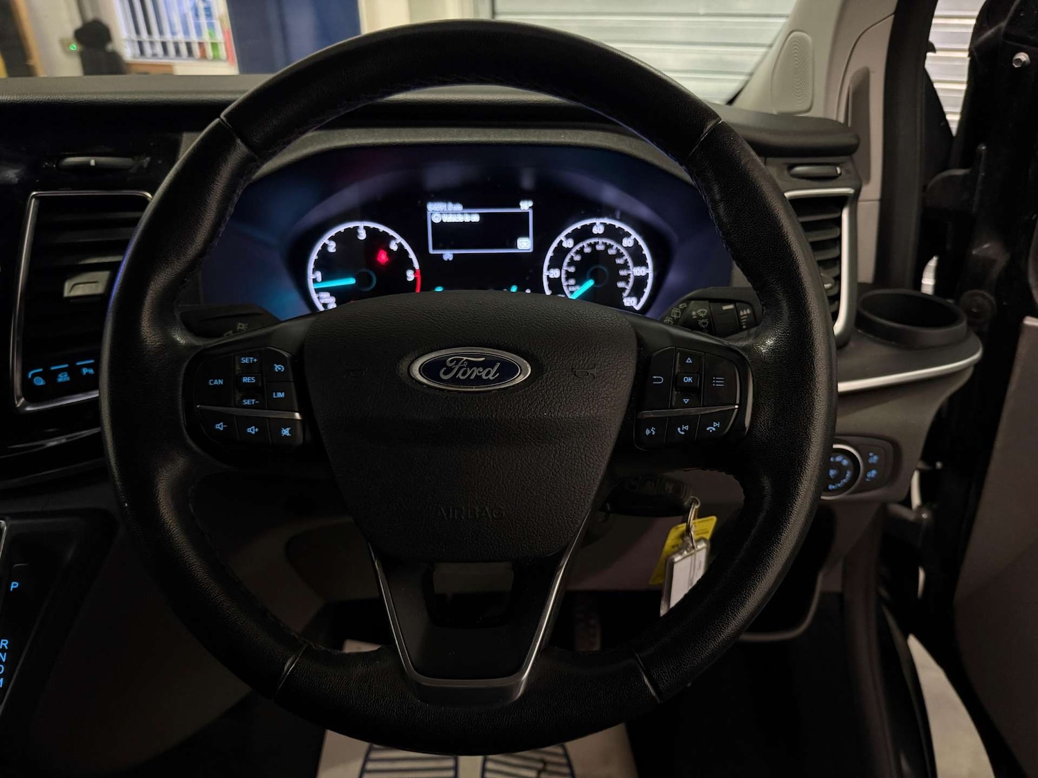 Used Ford Tourneo Custom 2020 for sale - 76601292: Photo 9