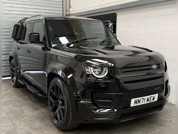 Used Land Rover Defender 2022 for sale - 77880371: Photo