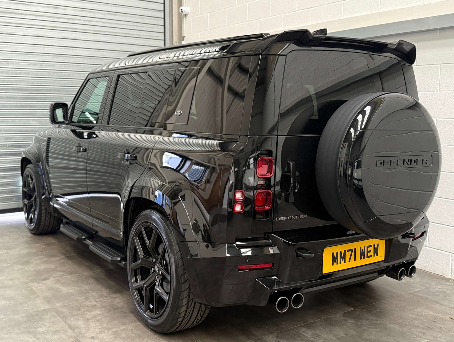 Used Land Rover Defender 2022 for sale - 77880371: Photo 6