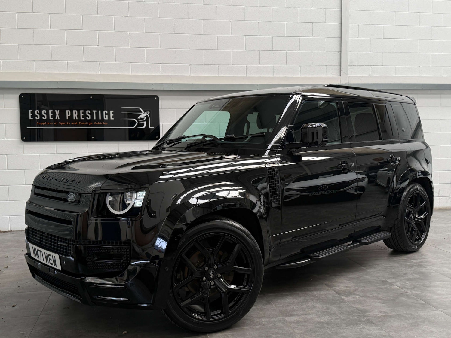 Used Land Rover Defender 2022 for sale - 77880371: Photo 9