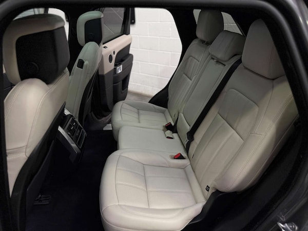 Used Land Rover Range Rover Sport 2018 for sale - 75307395: Photo 17