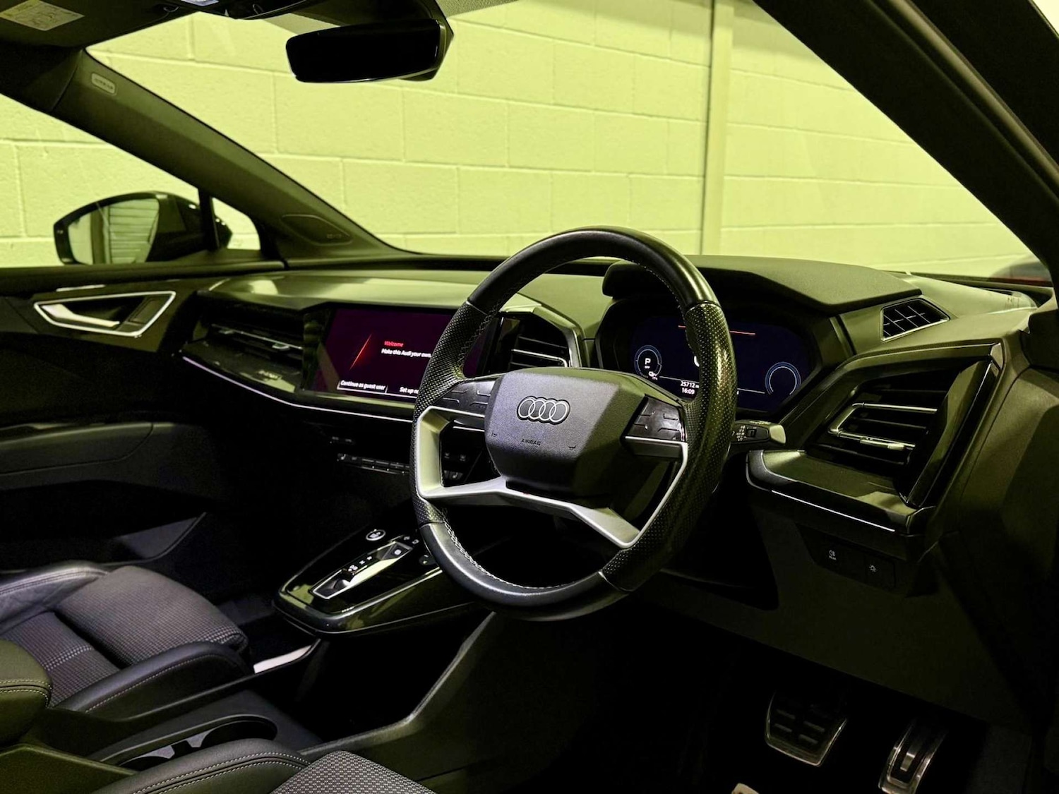 Used Audi Q4 e-tron 2022 for sale - 76767897: Photo 9