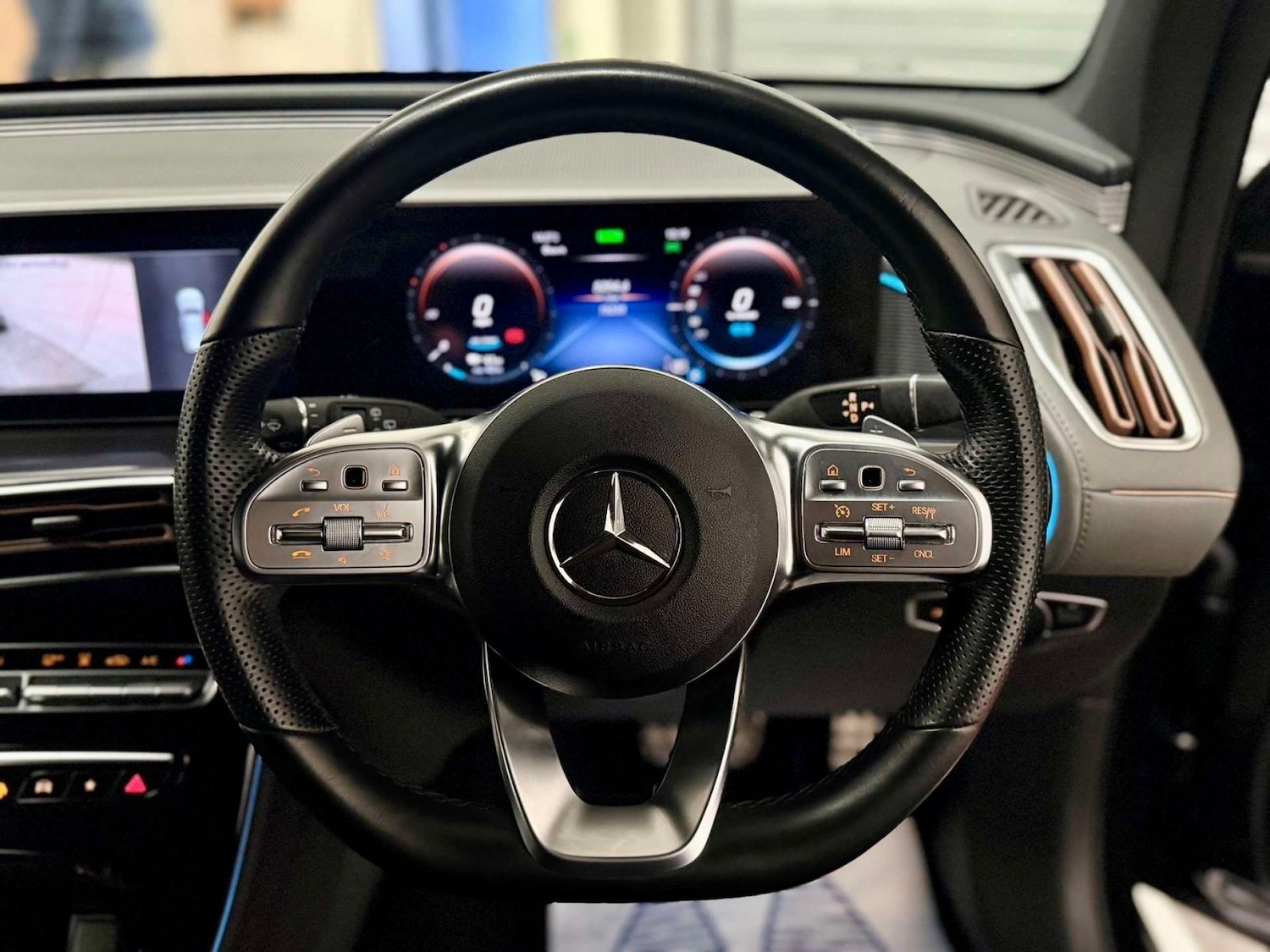 Used Mercedes-Benz EQC 2023 for sale - 78000733: Photo 14