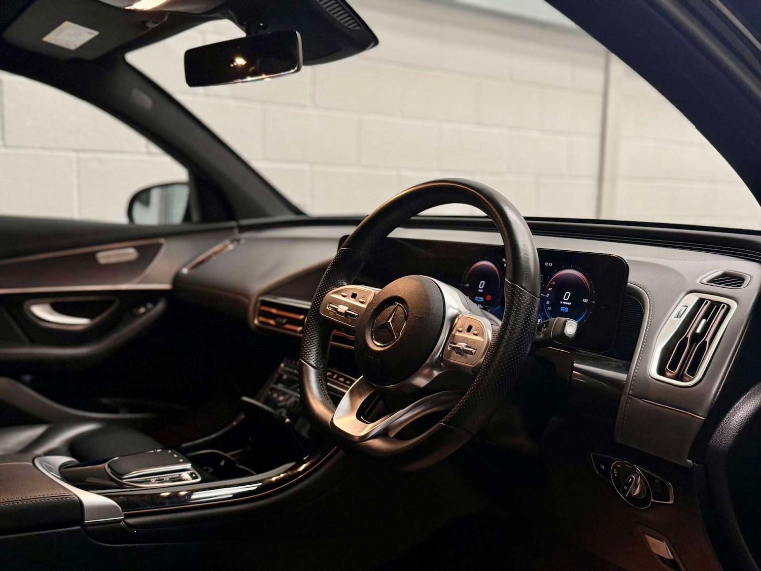 Used Mercedes-Benz EQC 2023 for sale - 78000733: Photo 15