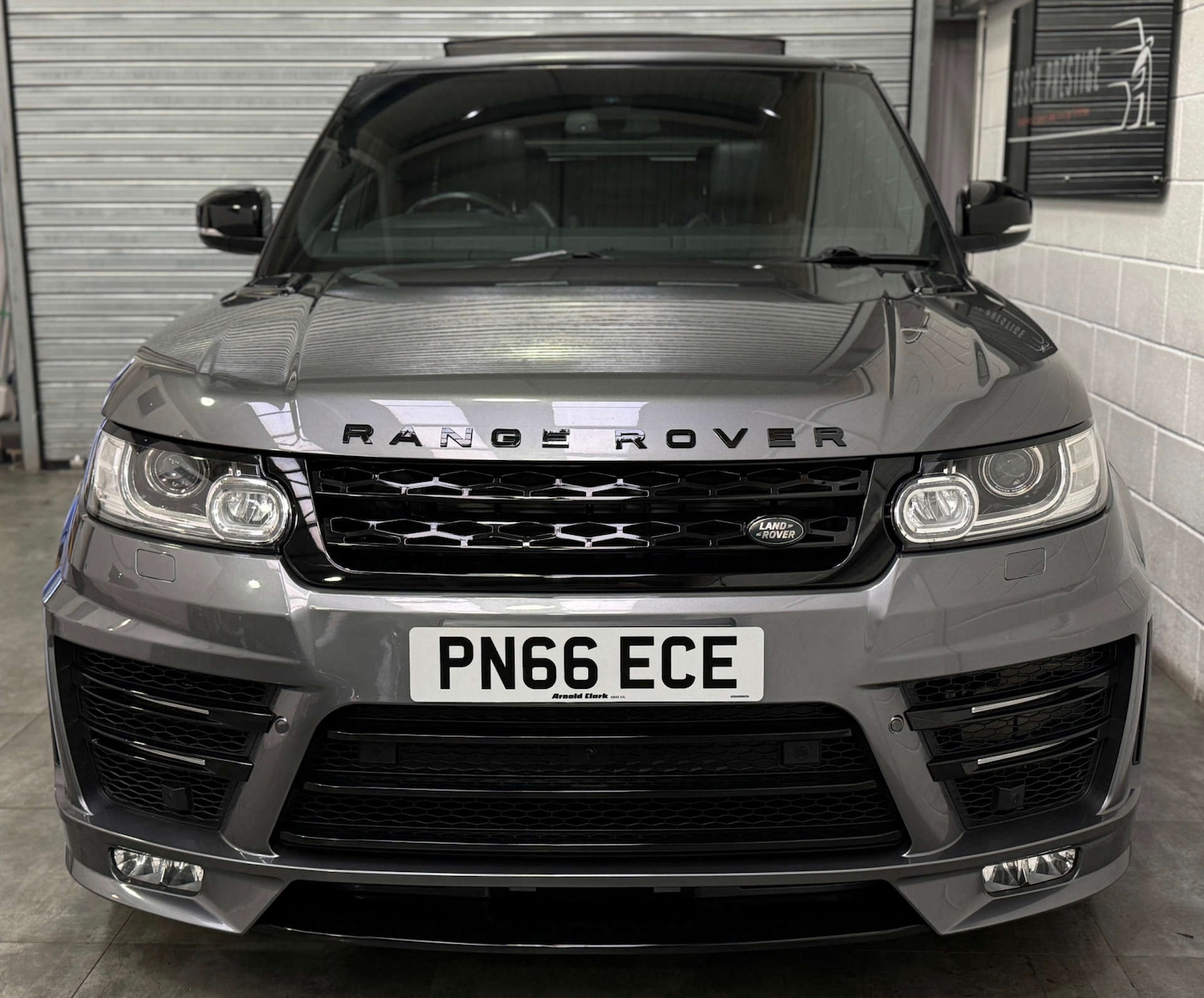 Used Land Rover Range Rover Sport 2016 for sale - 77031684: Photo 2