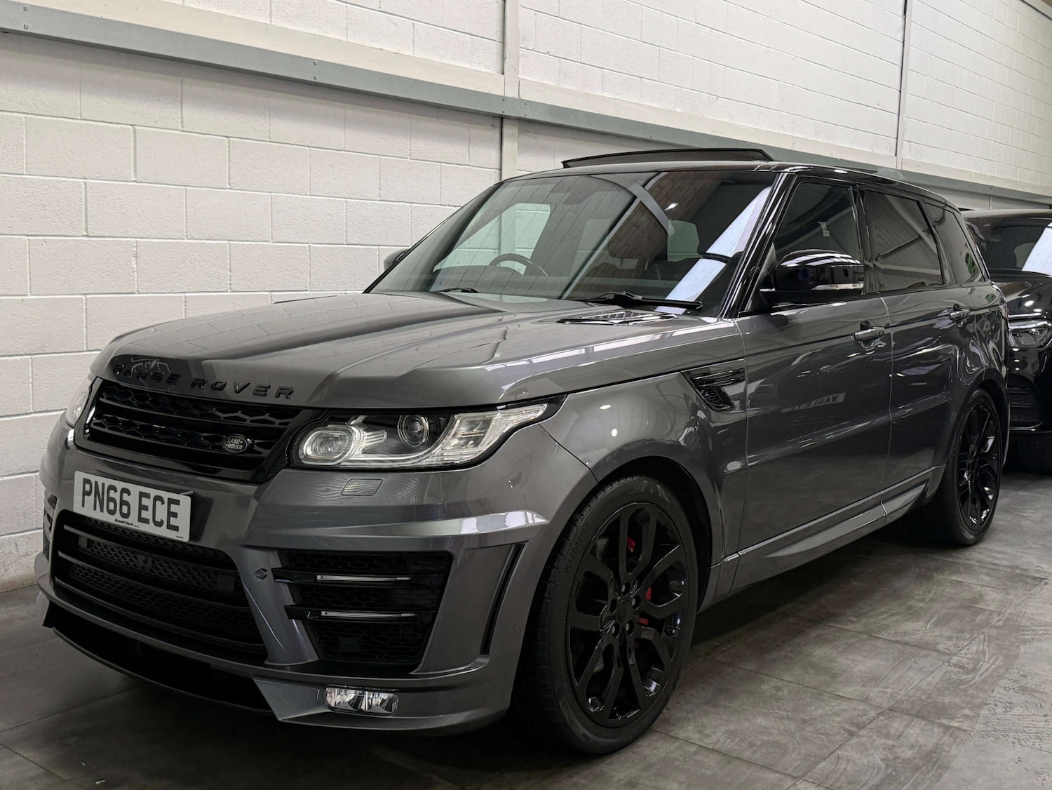 Used Land Rover Range Rover Sport 2016 for sale - 77031684: Photo 3