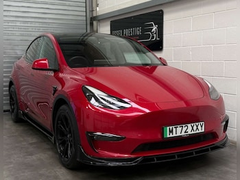 Tesla - Model Y