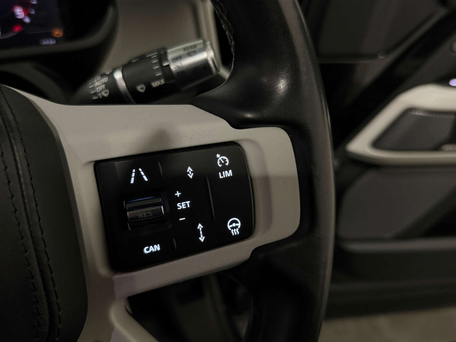 Used Land Rover Defender 2021 for sale - 77315525: Photo 20