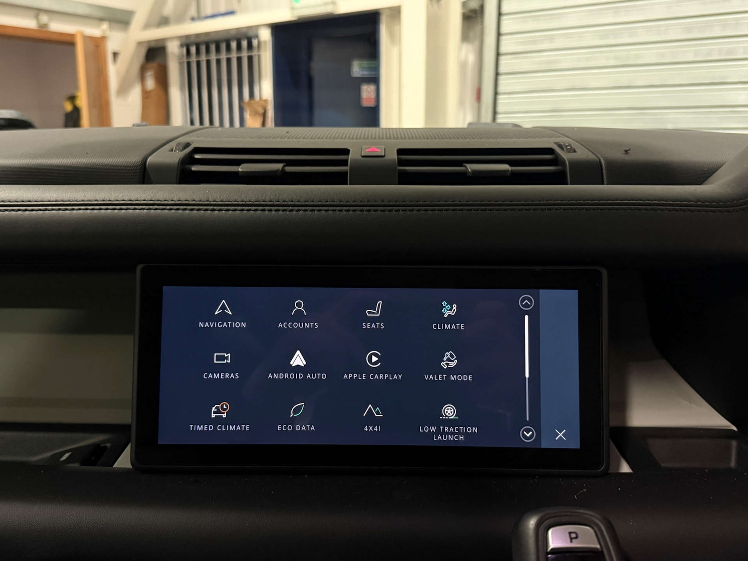 Used Land Rover Defender 2021 for sale - 77315525: Photo 21