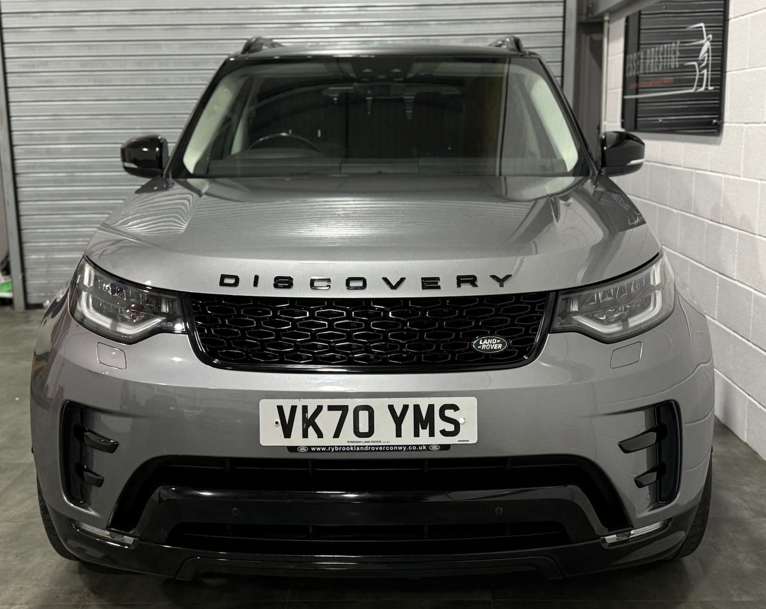 Used Land Rover Discovery 2020 for sale - 77132827: Photo 2