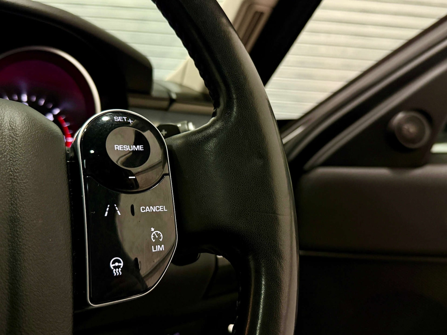 Used Land Rover Discovery 2020 for sale - 77132827: Photo 23