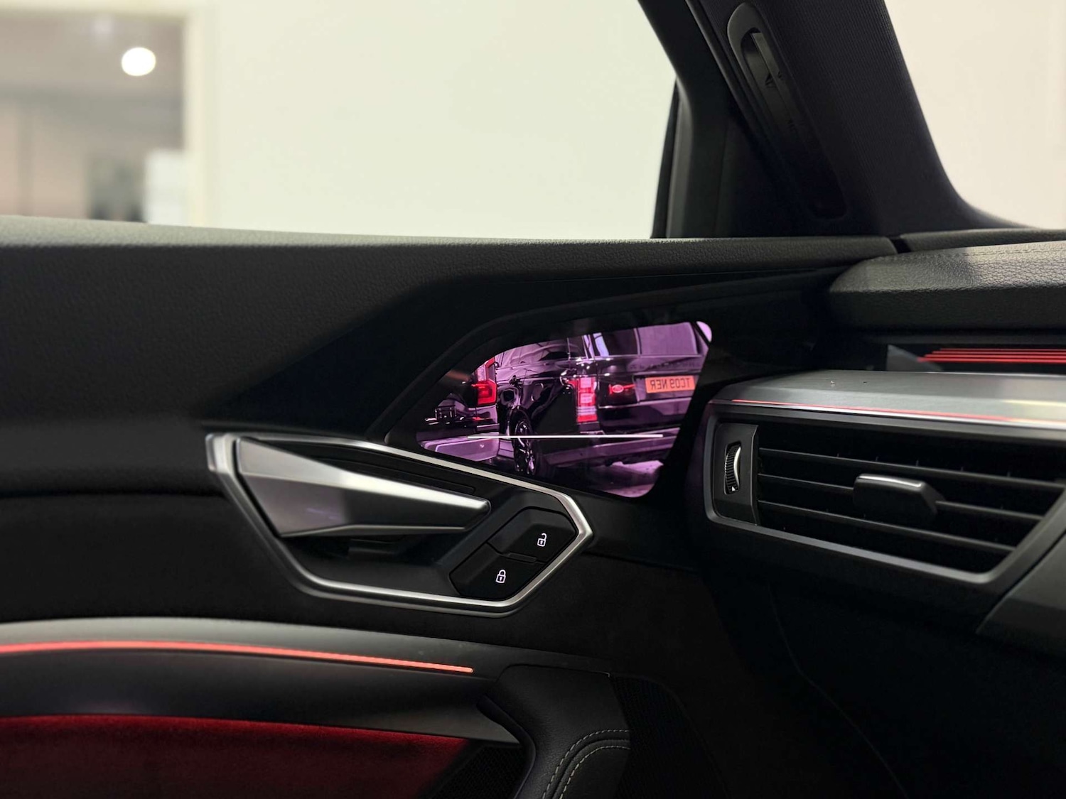 Used Audi e-tron 2020 for sale - 77168074: Photo 24