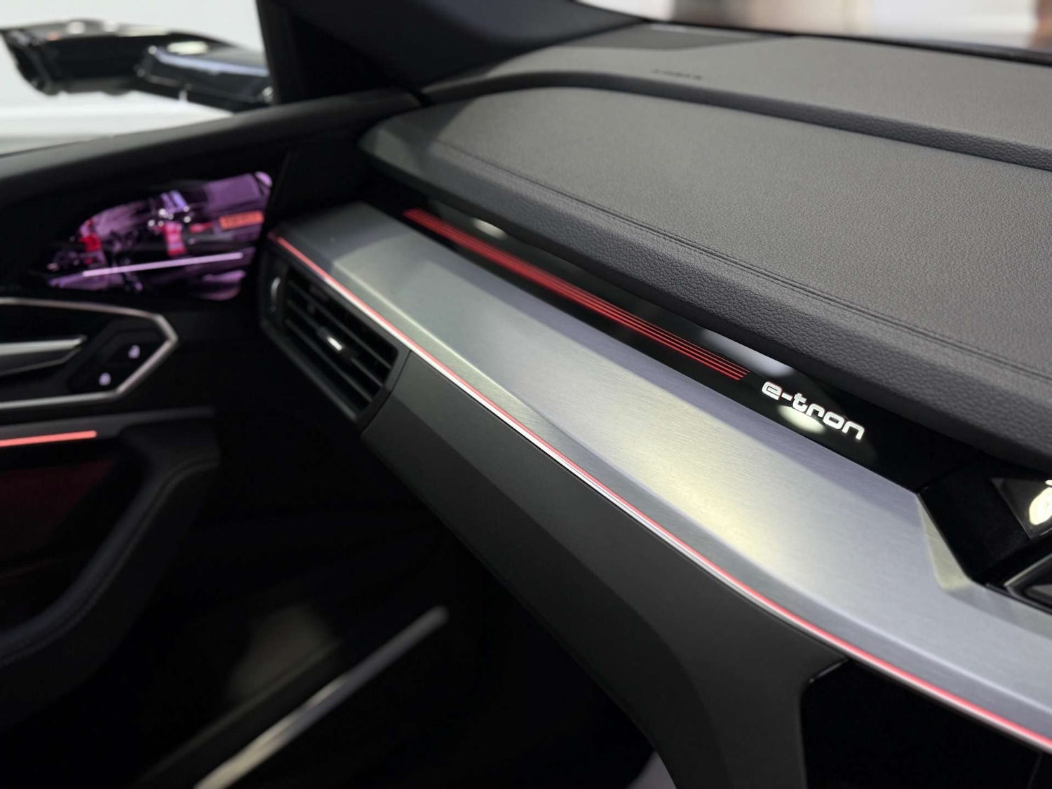 Used Audi e-tron 2020 for sale - 77168074: Photo 29