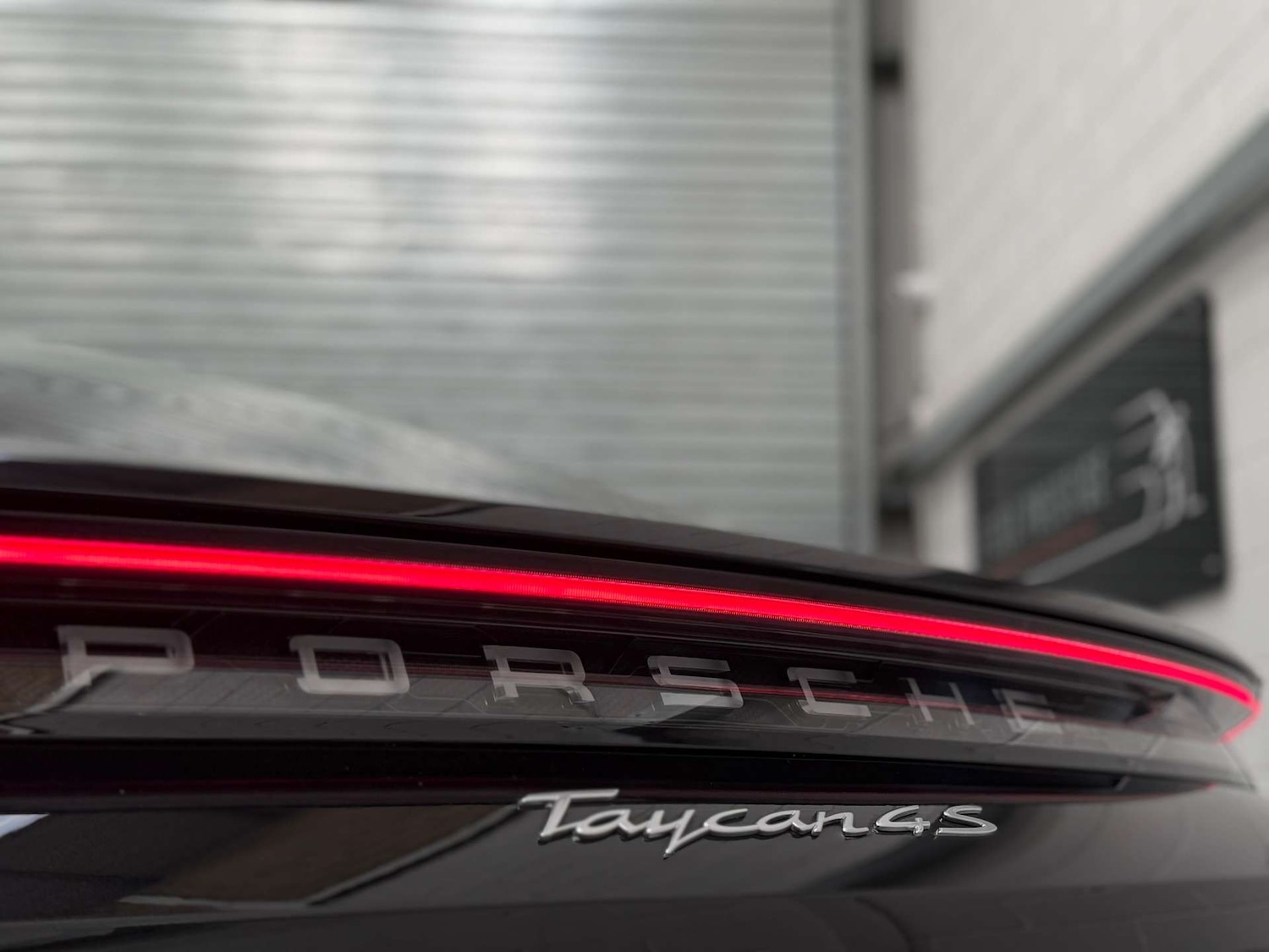 Used Porsche Taycan 2022 for sale - 77765805: Photo 13