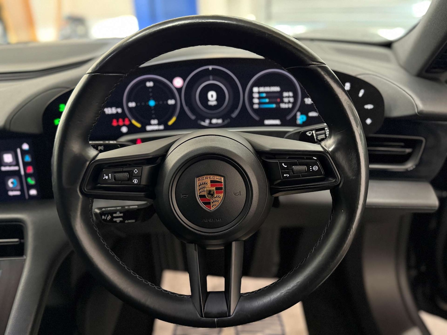 Used Porsche Taycan 2022 for sale - 77765805: Photo 14