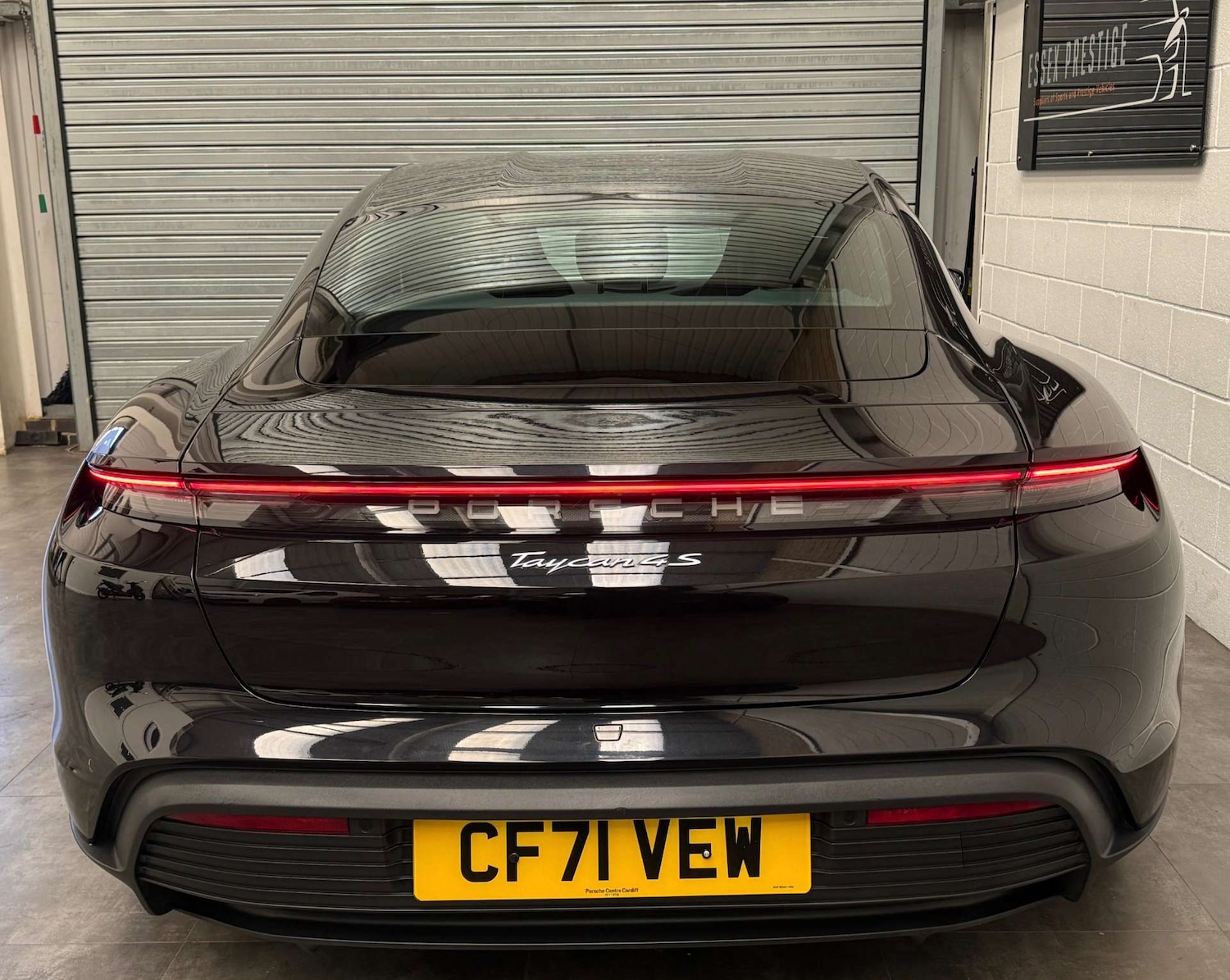 Used Porsche Taycan 2022 for sale - 77765805: Photo 7