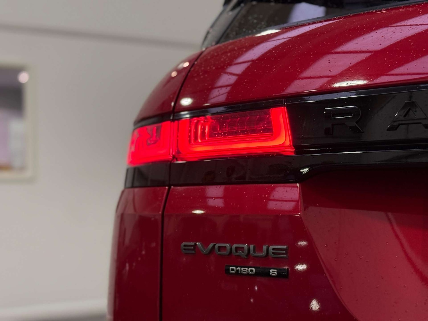 Used Land Rover Range Rover Evoque 2019 for sale - 77211736: Photo 10