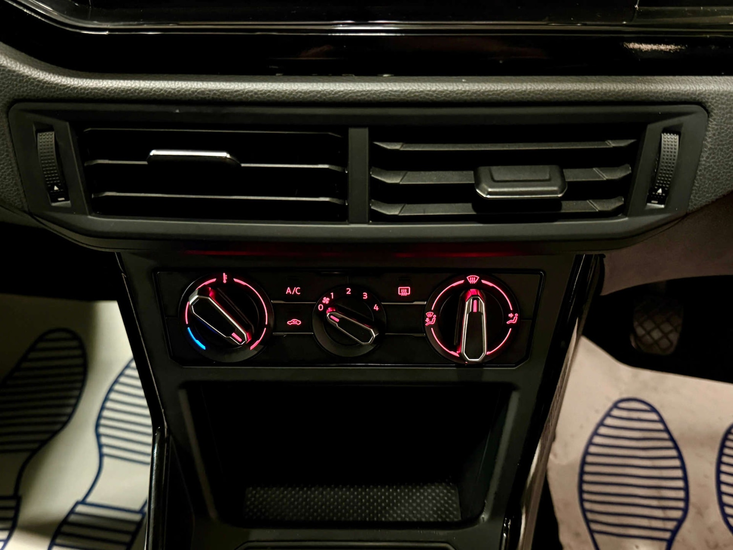 Used Volkswagen Polo 2019 for sale - 77372540: Photo 16