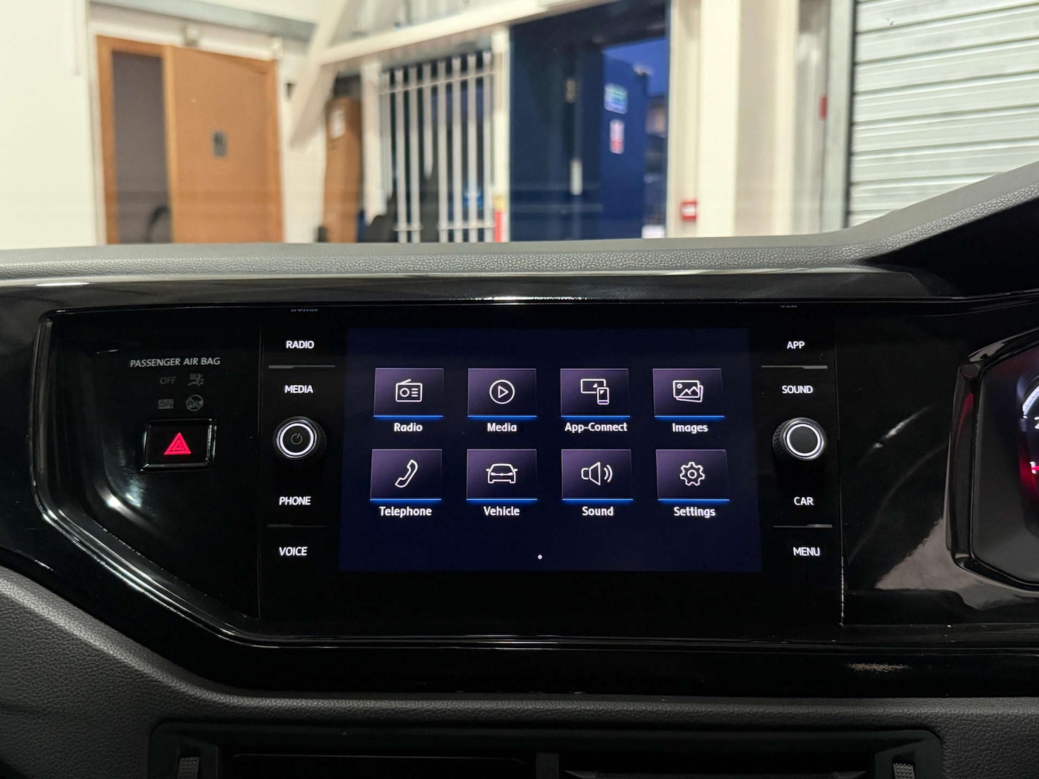 Used Volkswagen Polo 2019 for sale - 77372540: Photo 17