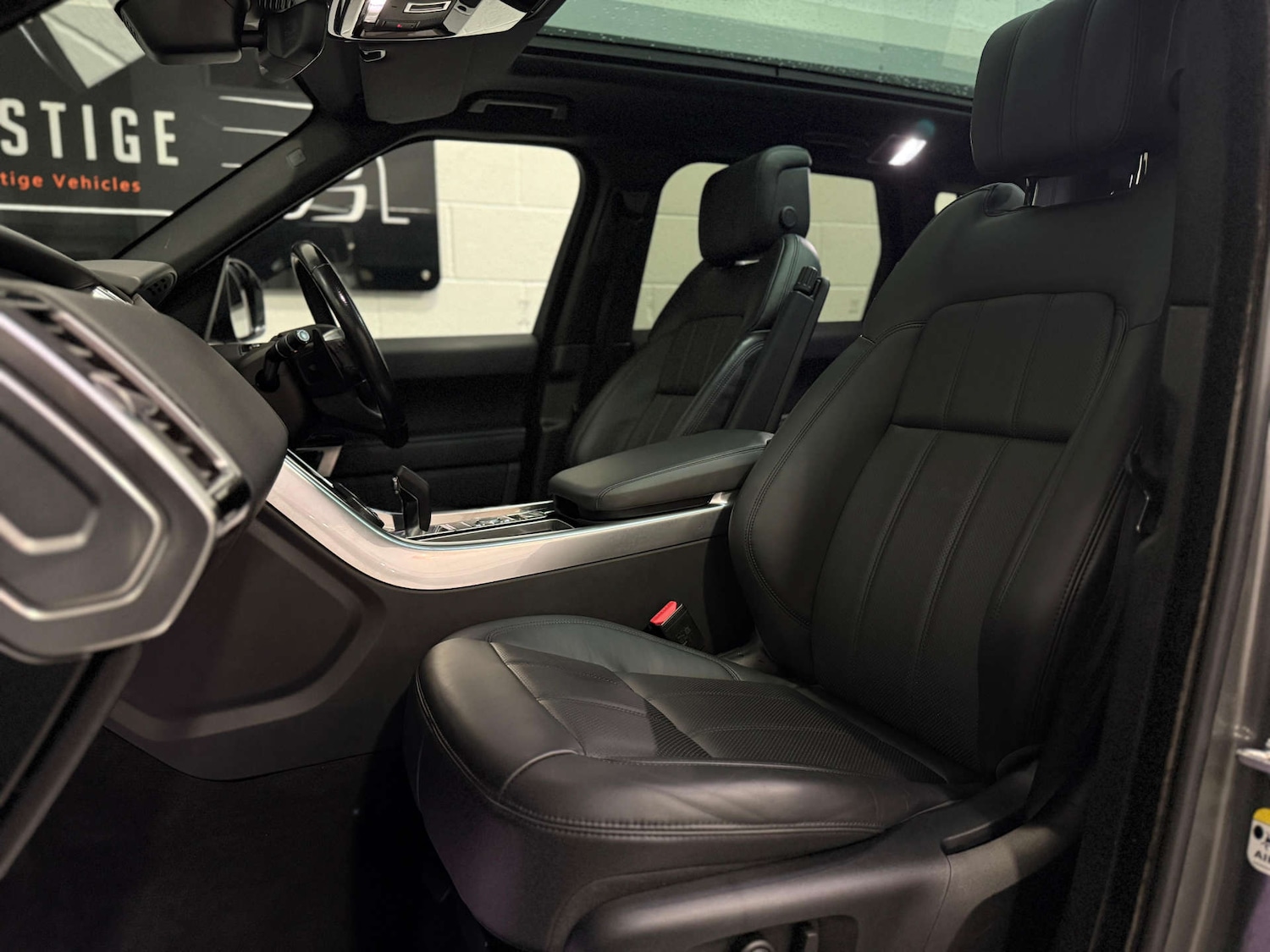 Used Land Rover Range Rover Sport 2018 for sale - 76690721: Photo 15