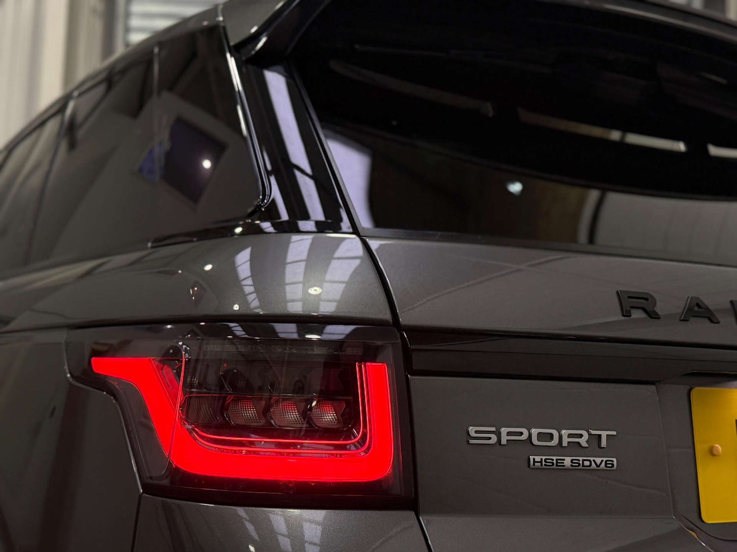 Used Land Rover Range Rover Sport 2018 for sale - 76690721: Photo 9