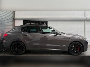 Used Maserati Levante 2018 for sale - 78749808: Photo