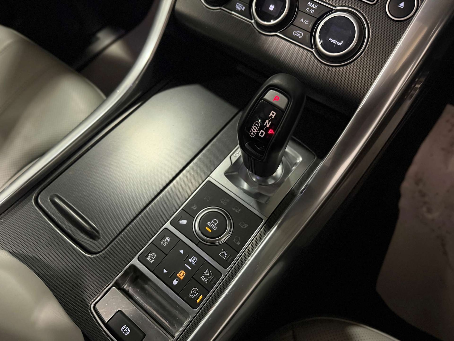 Used Land Rover Range Rover Sport 2016 for sale - 76751441: Photo 17