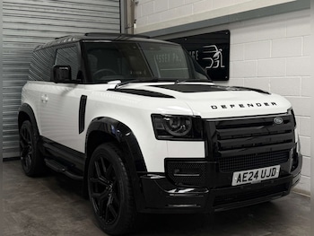 2024 - 3.0 Defender X-Dynamic HSE D MHEV A 4WD 3dr
