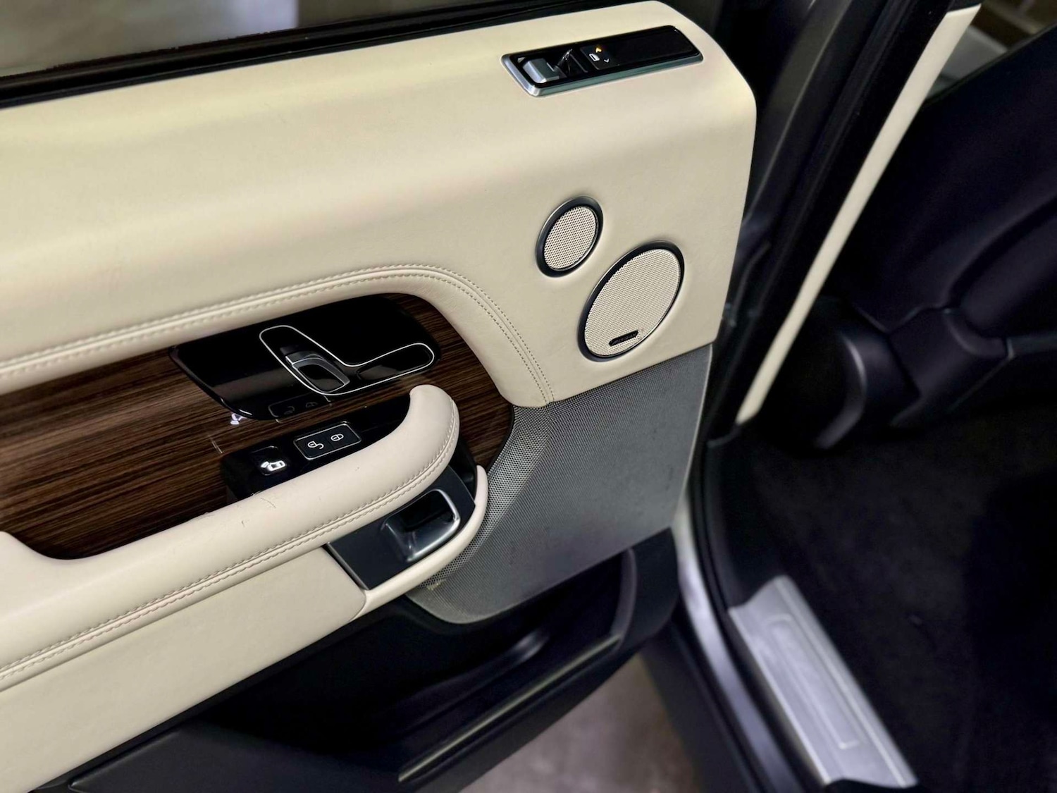 Used Land Rover Range Rover 2018 for sale - 76293365: Photo 28