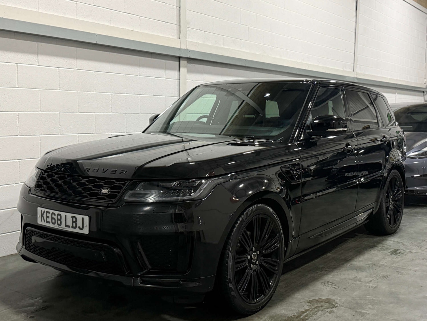 Used Land Rover Range Rover Sport 2018 for sale - 77293000: Photo 3