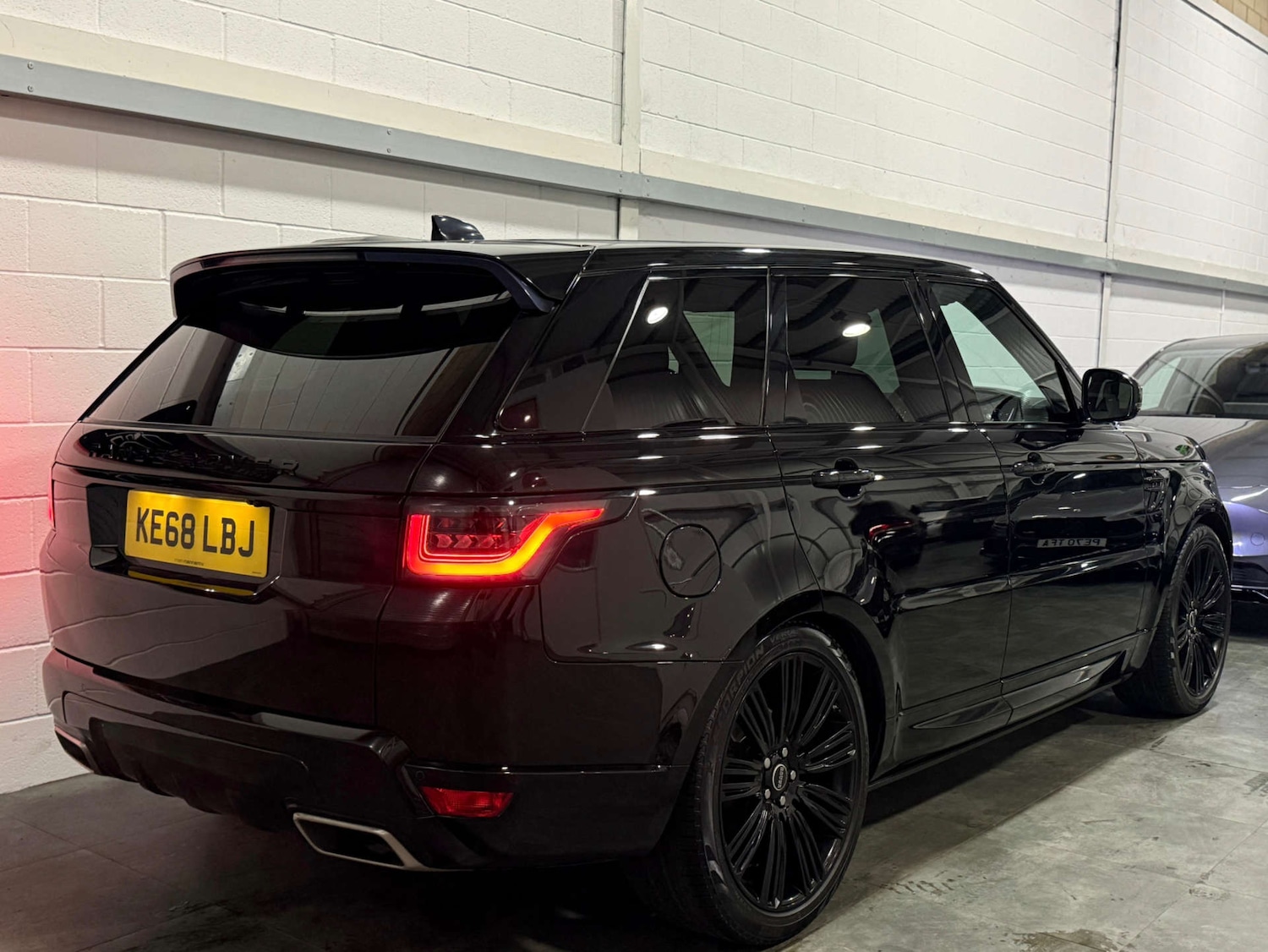 Used Land Rover Range Rover Sport 2018 for sale - 77293000: Photo 6