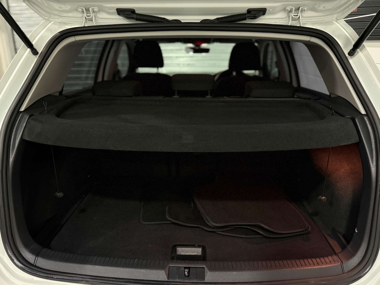 Used Volkswagen Golf 2017 for sale - 77187818: Photo 19