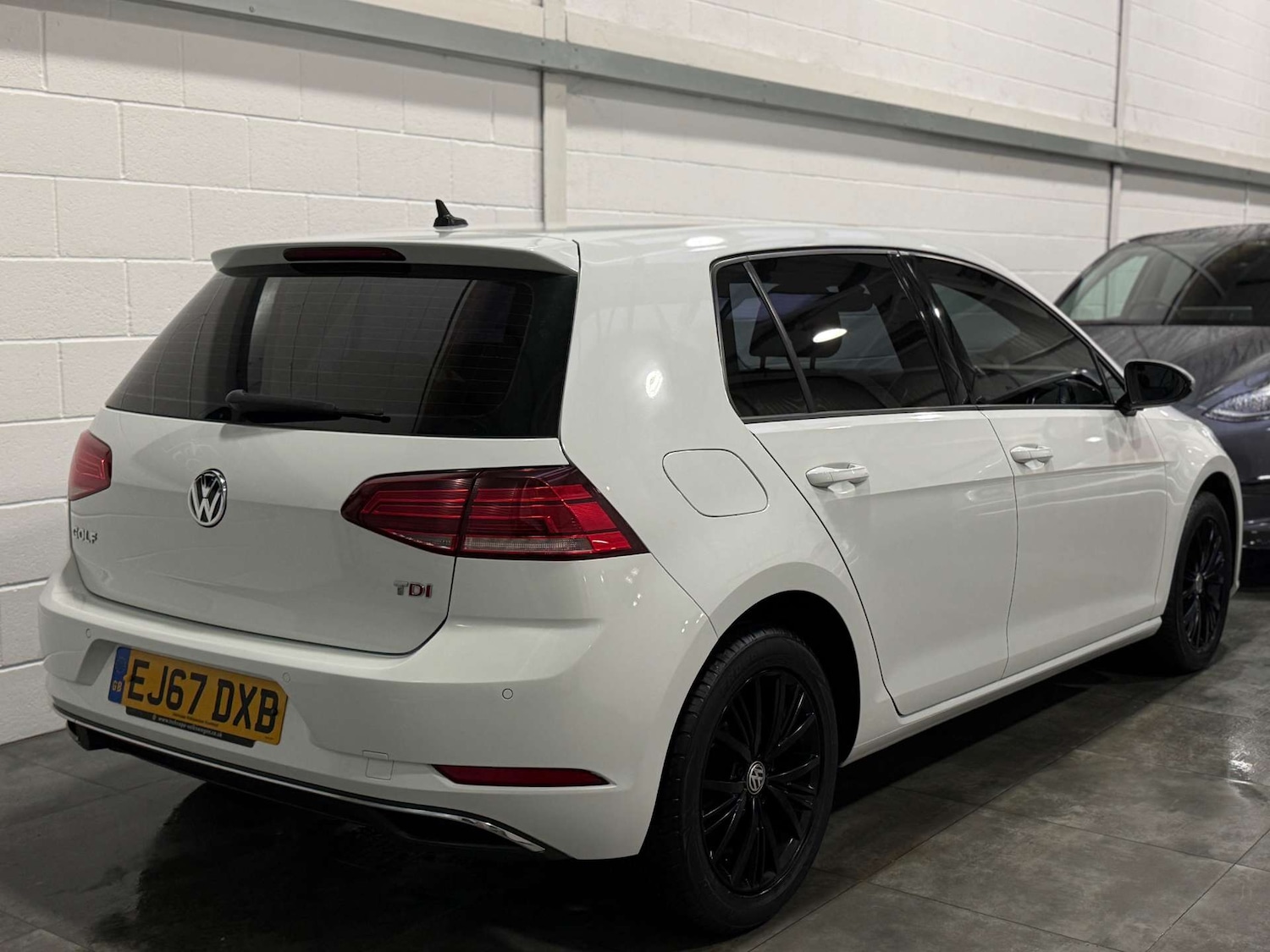 Used Volkswagen Golf 2017 for sale - 77187818: Photo 8