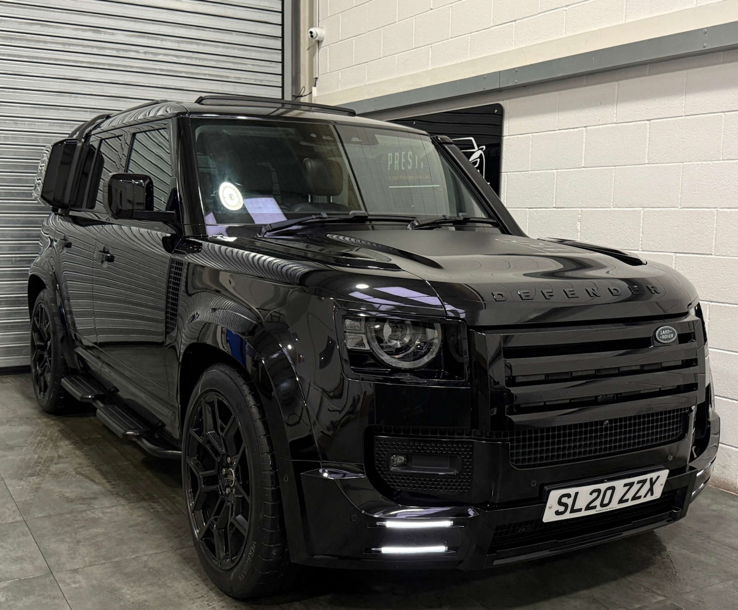 Used Land Rover Defender 2020 for sale - 76168072: Photo 1