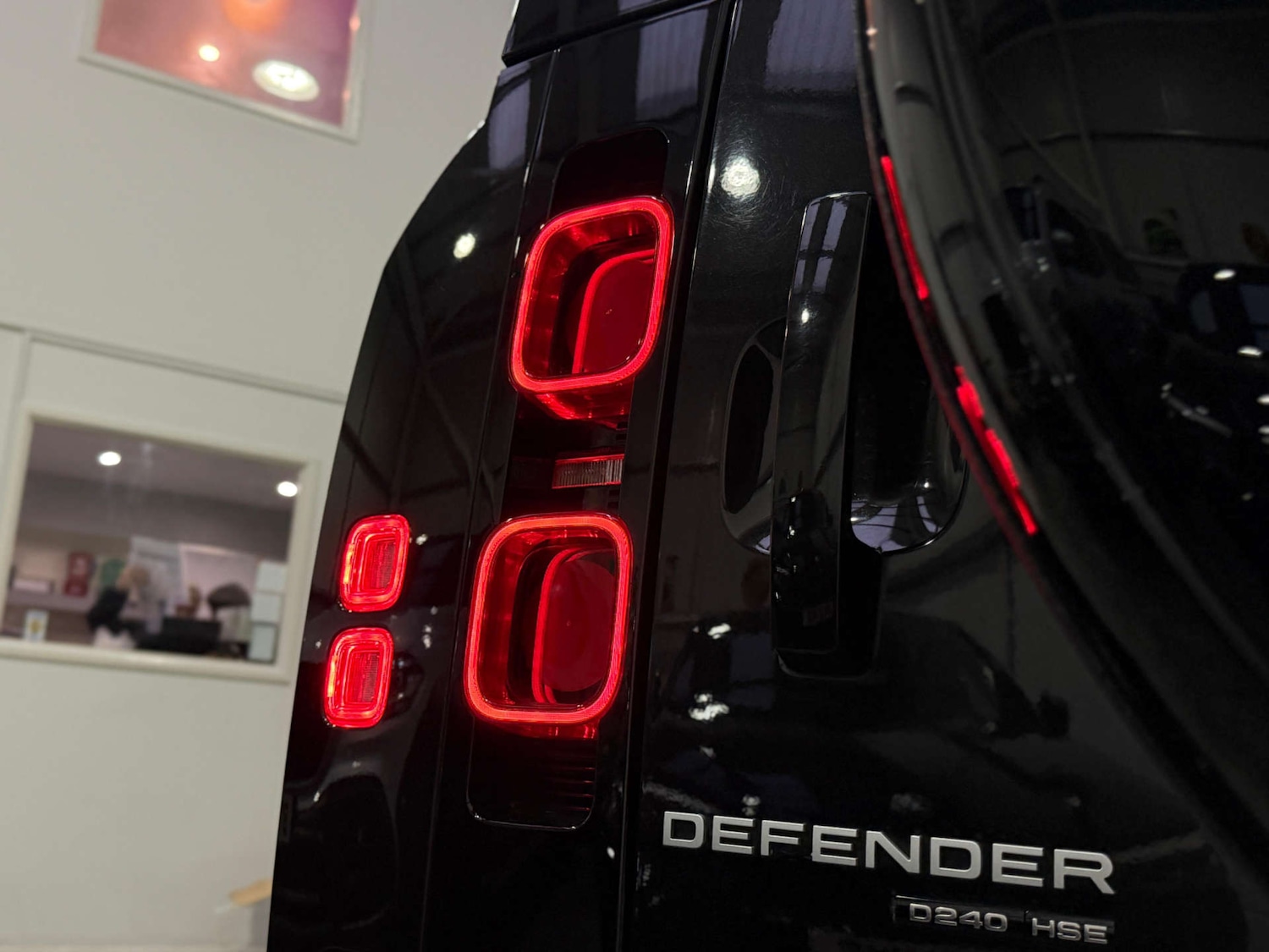 Used Land Rover Defender 2020 for sale - 76168072: Photo 12