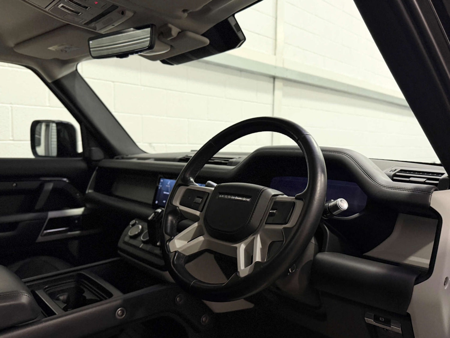 Used Land Rover Defender 2020 for sale - 76168072: Photo 14