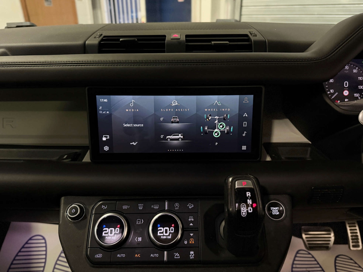 Used Land Rover Defender 2020 for sale - 76168072: Photo 22
