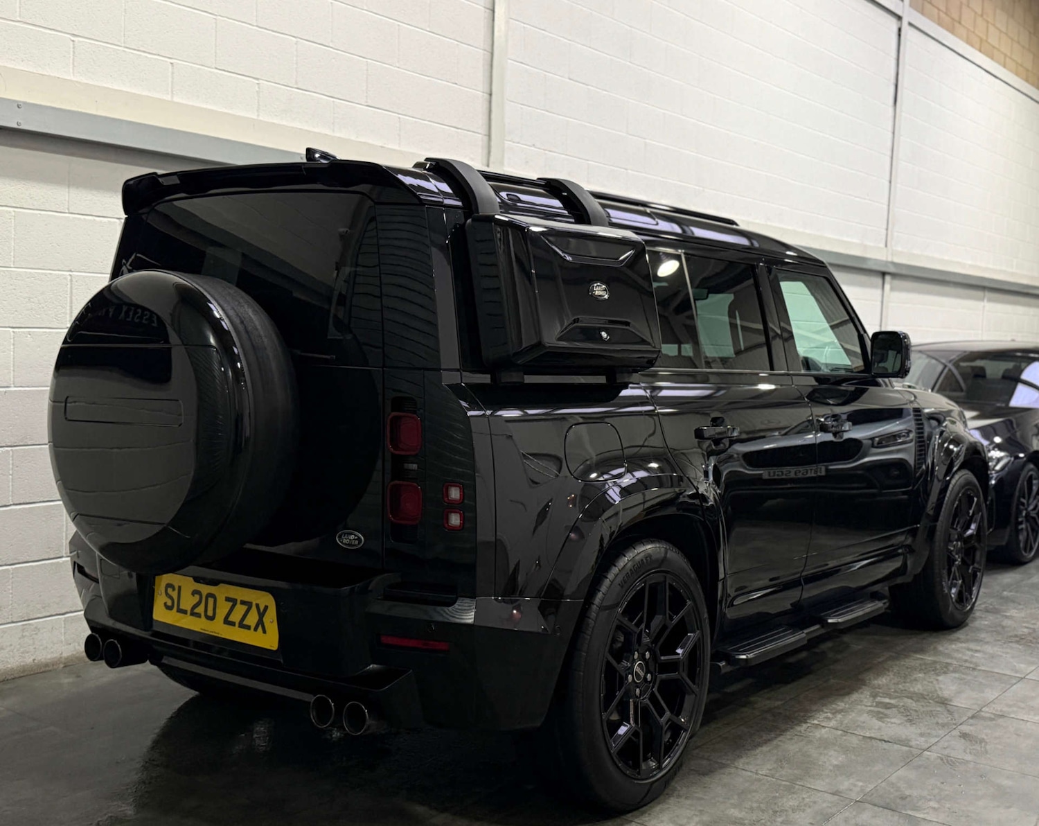 Used Land Rover Defender 2020 for sale - 76168072: Photo 8