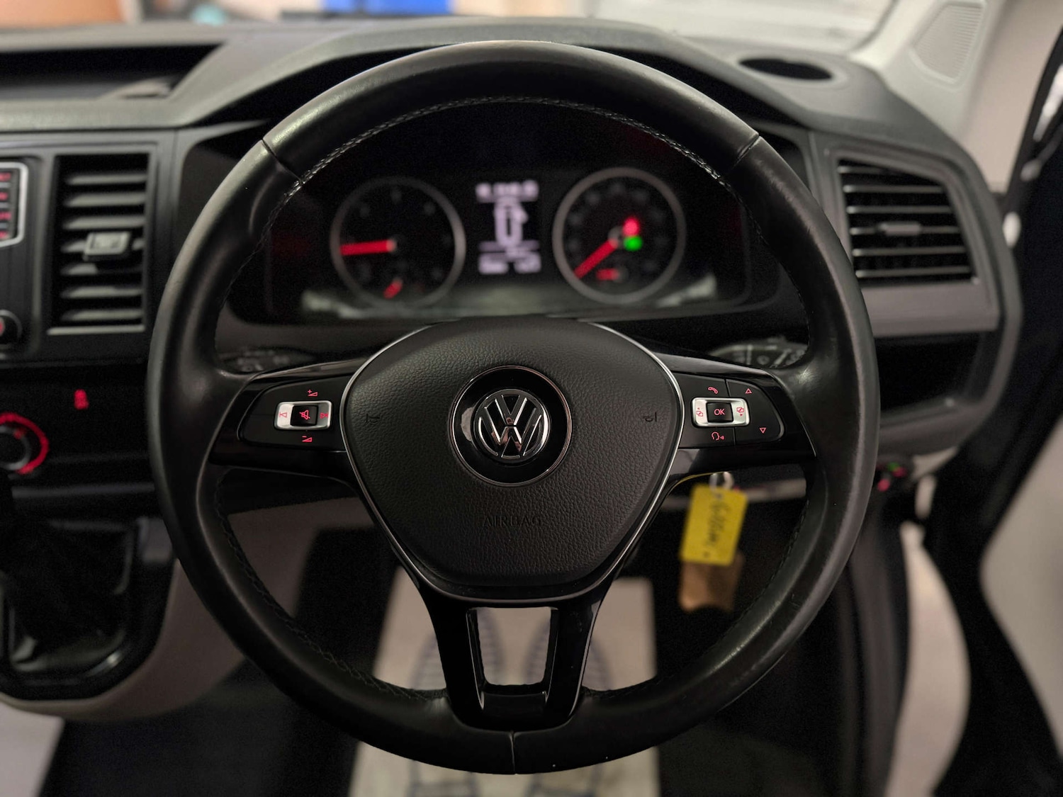 Used Volkswagen Transporter 2015 for sale - 77088701: Photo 13