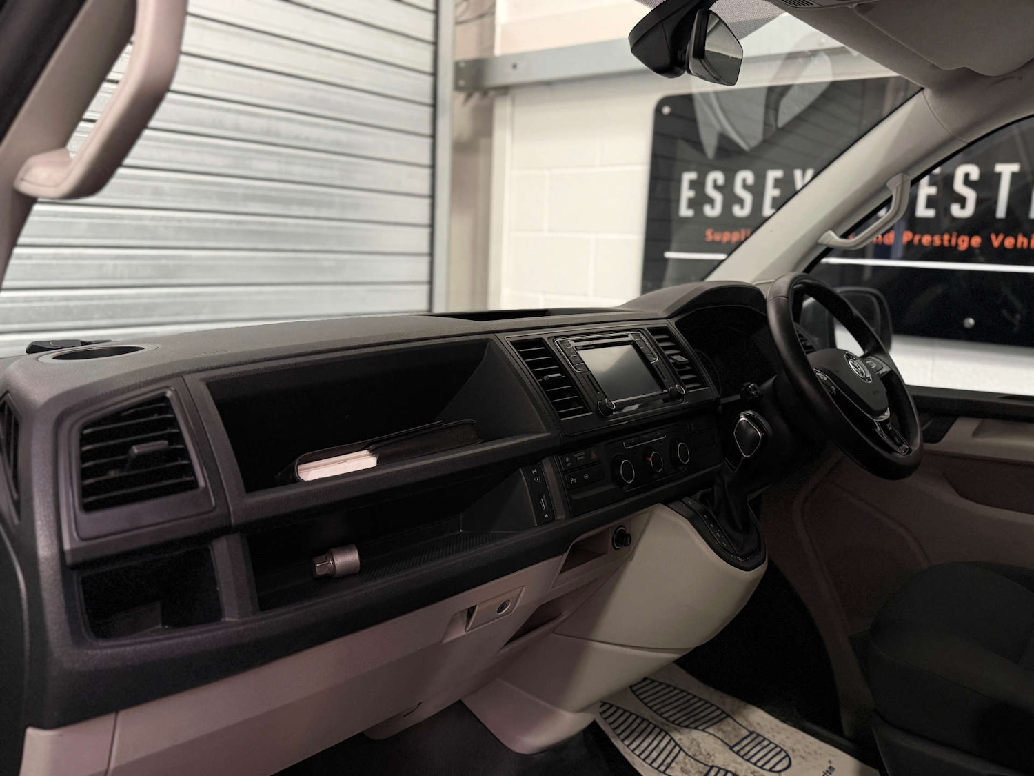 Used Volkswagen Transporter 2015 for sale - 77088701: Photo 16