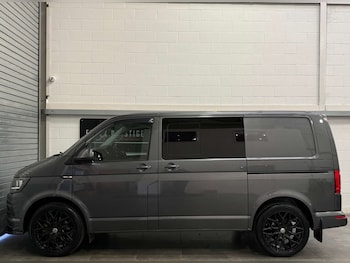 Used Volkswagen Transporter 2015 for sale - 77088701: Photo