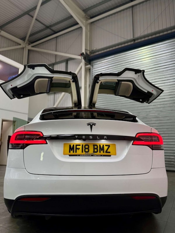 Used Tesla Model X 2018 for sale - 76290988: Photo 10