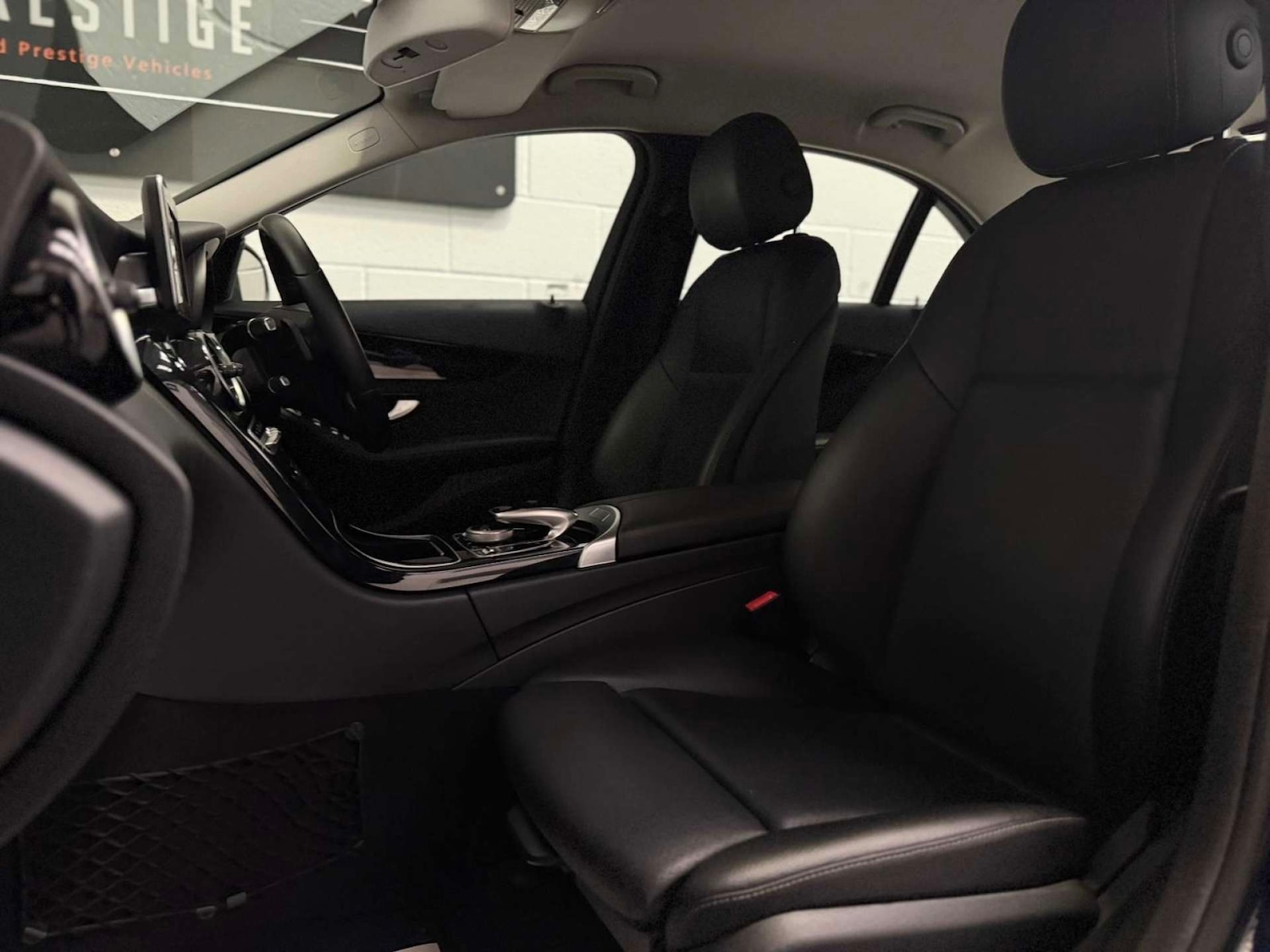 Used Mercedes-Benz C-Class 2017 for sale - 76197227: Photo 15