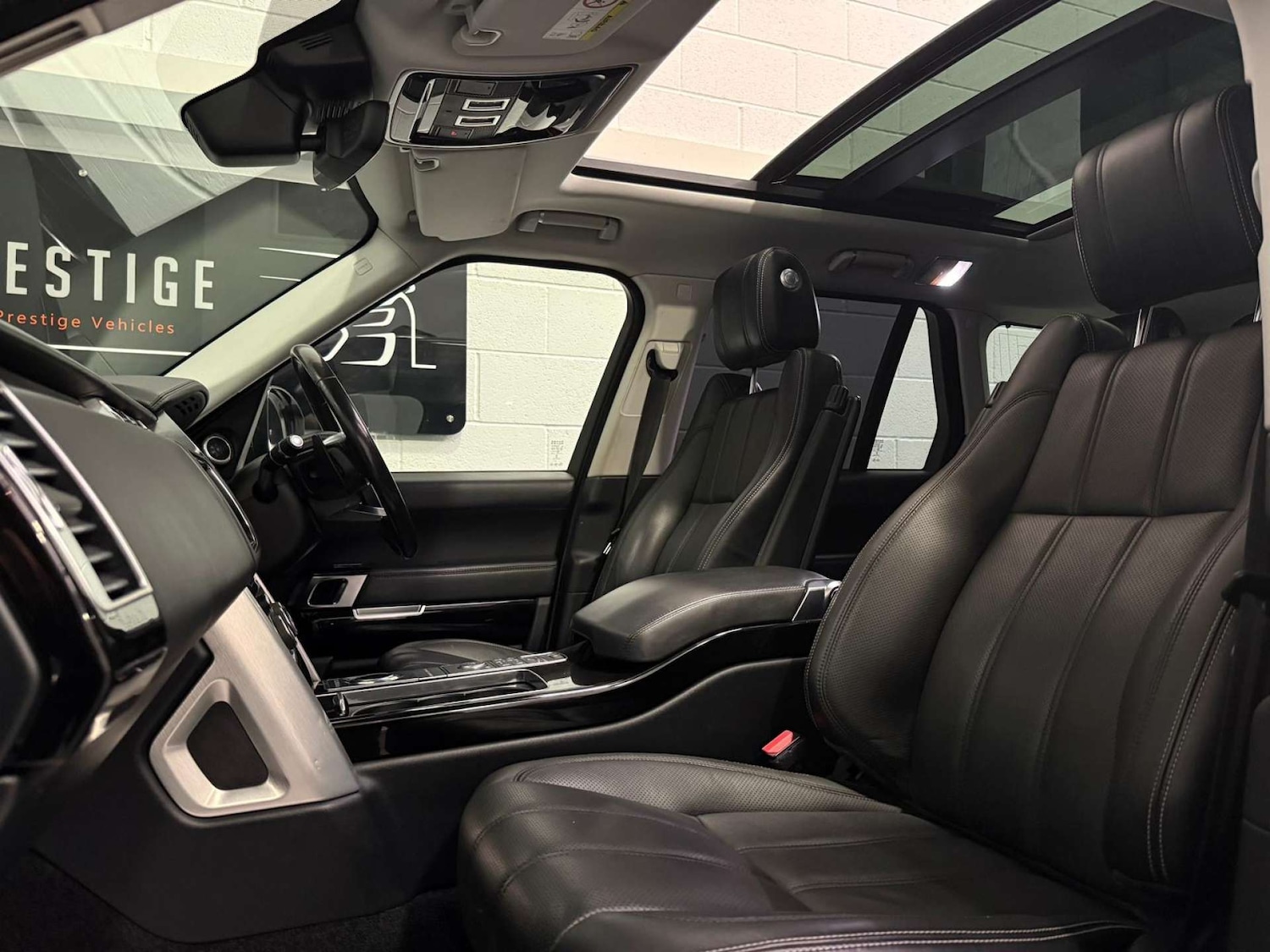 Used Land Rover Range Rover 2017 for sale - 77974131: Photo 17