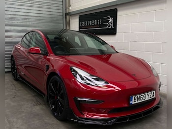 2019 - ModeL 3 Performance AWD 4WD 4dr
