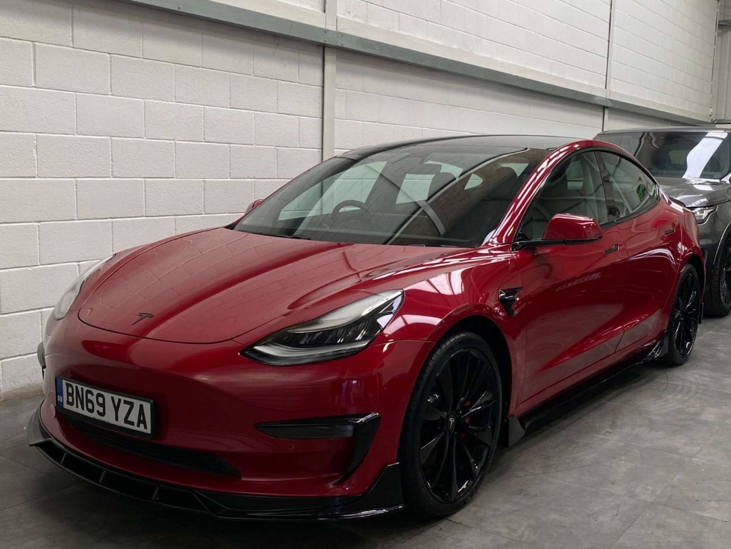 Used Tesla Model 3 2019 for sale - 77042484: Photo 3